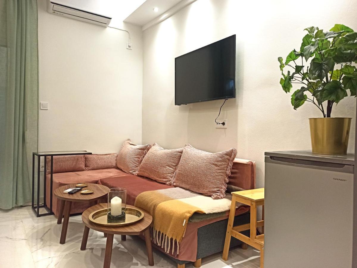 Mikalis Studio Athènes Extérieur photo