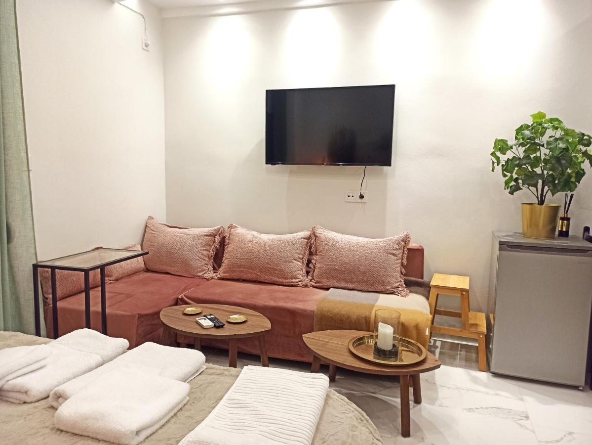 Mikalis Studio Athènes Extérieur photo